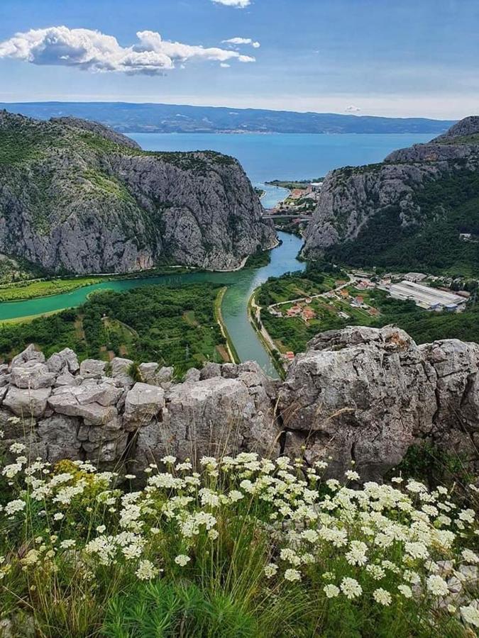 Amazing Sea View Appartement Omiš Buitenkant foto