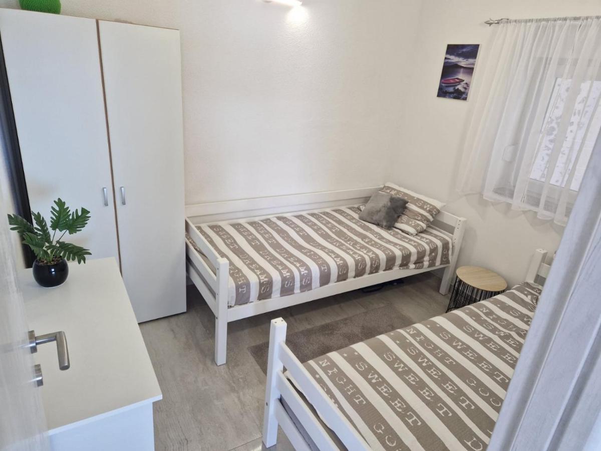 Amazing Sea View Appartement Omiš Buitenkant foto